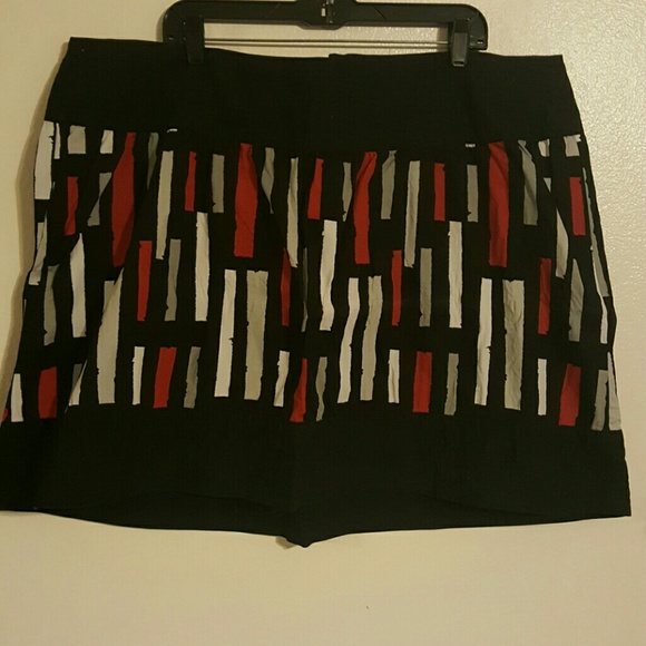 Black, Red, and White mid thigh skirt