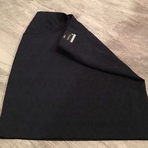 NWT ALFANI NAVY SKIRT SIZE M