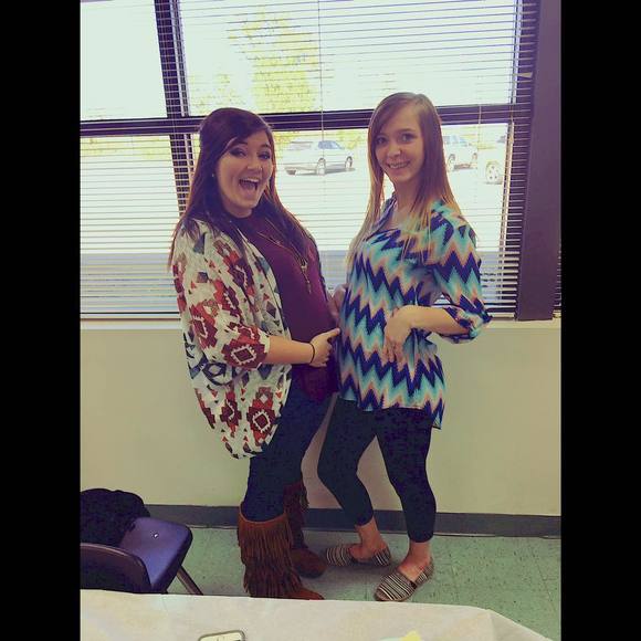 Meet your Posher, Courtney - Picture 1 of 1