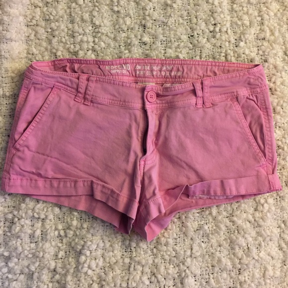 Pink shorts - Picture 2 of 2