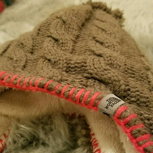 SALE North Face Beanie Hat Fleecew/ Pom Pouff