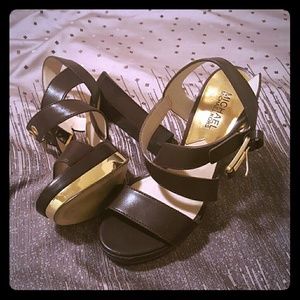Michael kors heals