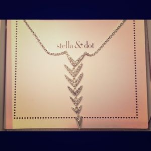 *Stella & Dot* Arrow Drop Necklace
