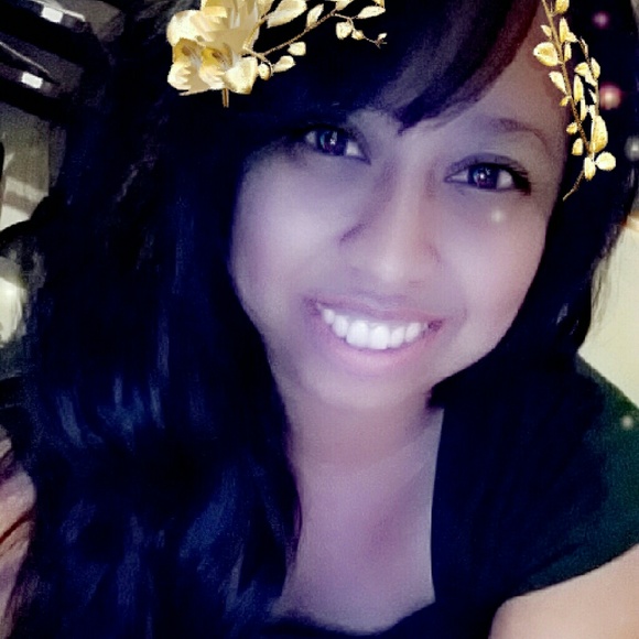 Meet your Posher, Evelyn - Picture 1 of 1