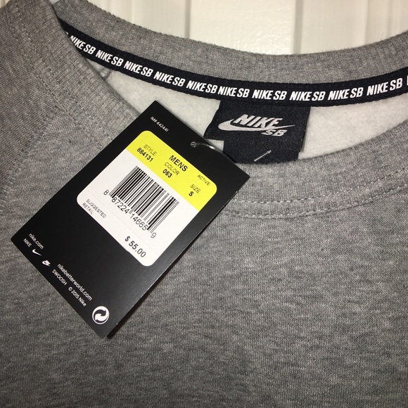🚫SOLD🚫Grey Nike sweatshirt - Picture 2 of 3