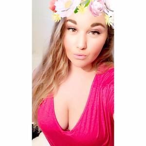 Meet your Posher, Chanel