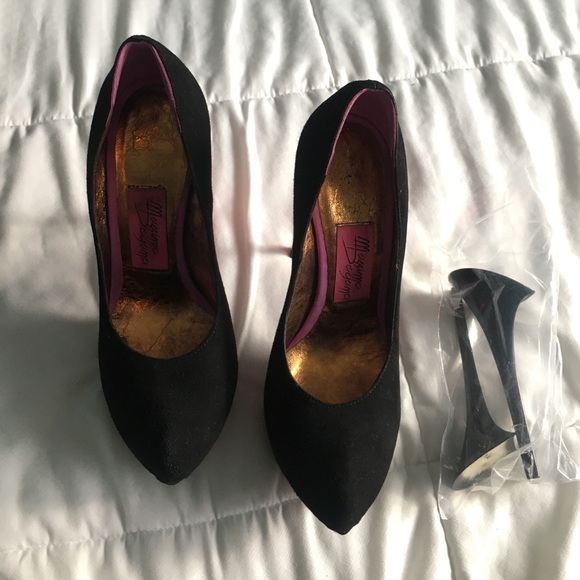 Massimo Dogana Heels - Picture 3 of 4