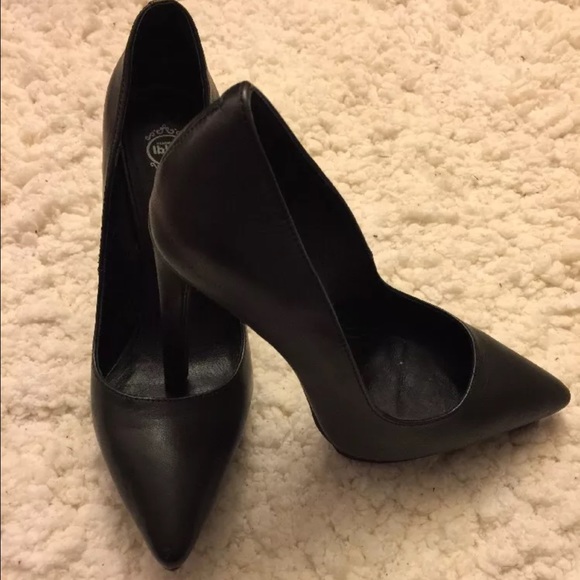 Jeffrey Campbell pumps like new