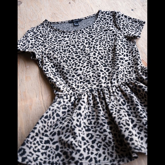 Forever 21 Tops - Peplum leopard top