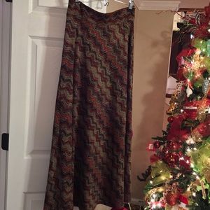 🍀☘️🍀VERONICAM SUPER SOFT MAXI LEGNTH SKIRT!