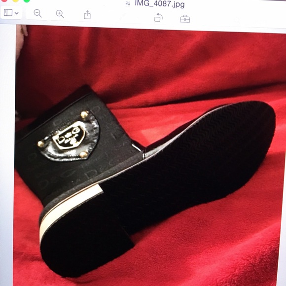 D&G boots brand new