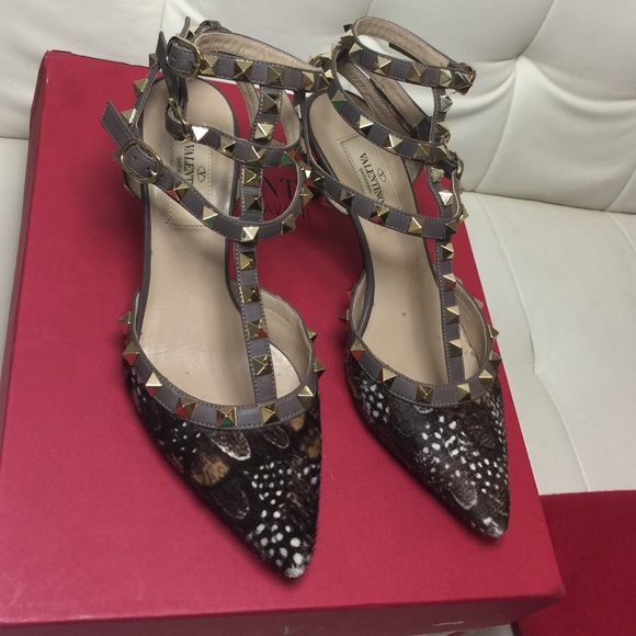 🔴SOLD!!!🔴 VALENTINO ROCKSTUD - Picture 2 of 4