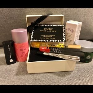 ONE DAY SALE•🔥🆕 💄9-piece Designer Beauty Bundle