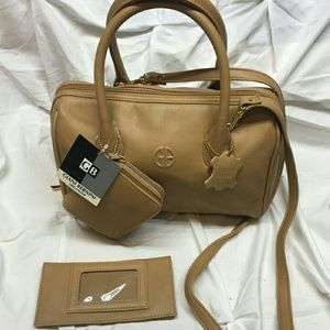 Giani Berini Golden Leather Satchel