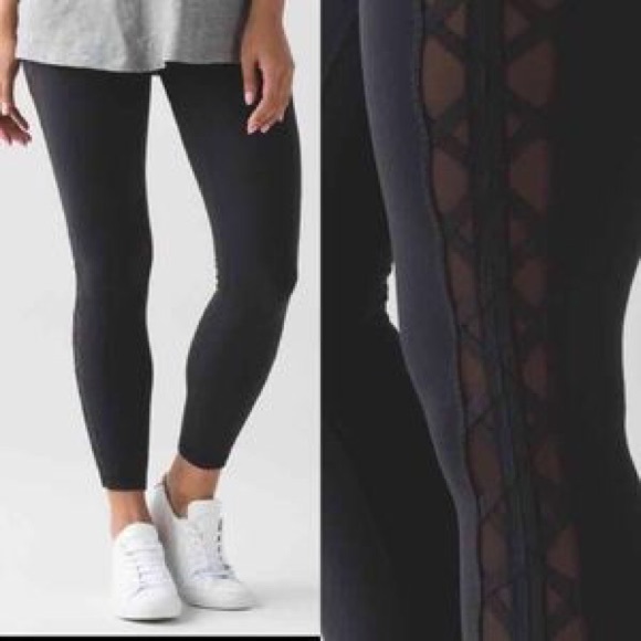 💰Sold💸 NWT Lululemon High Times SE Rhythm Pant - Picture 2 of 3