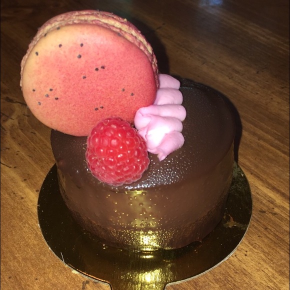 Meet your Posher, Gaby - Picture 1 of 1