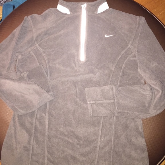 Nike woman's sweater - Picture 1 of 2
