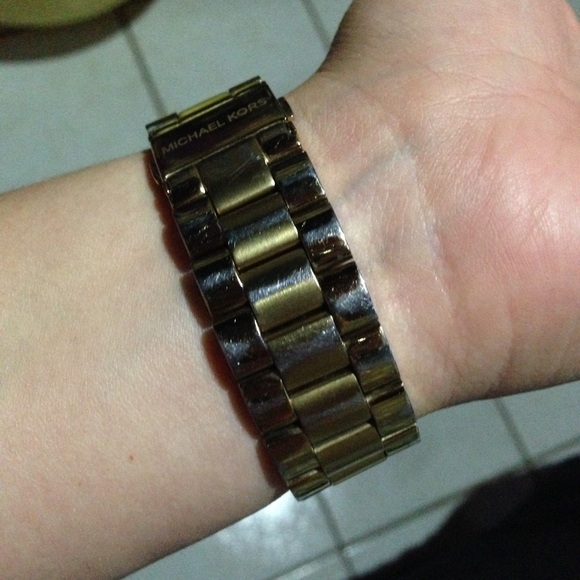 Turquoise and Gold Michael Kors watch - Picture 4 of 4