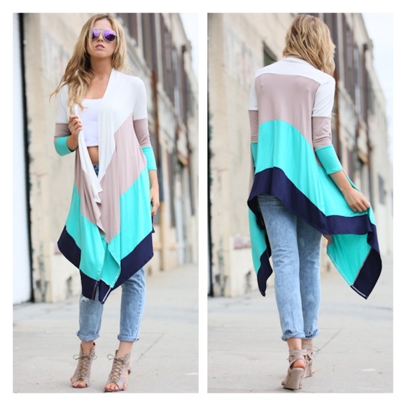 Sweaters - ✨Host Pick✨- Color Block Ling Sleeve Cardigan