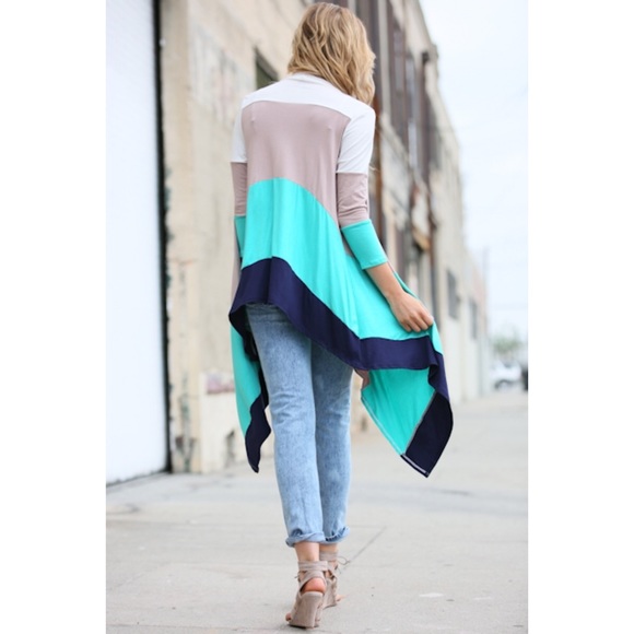 ✨Host Pick✨- Color Block Ling Sleeve Cardigan - Picture 3 of 4