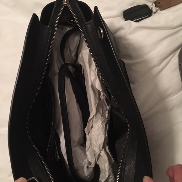 Black and Grey Michael Kors Bag - Picture 2 of 3