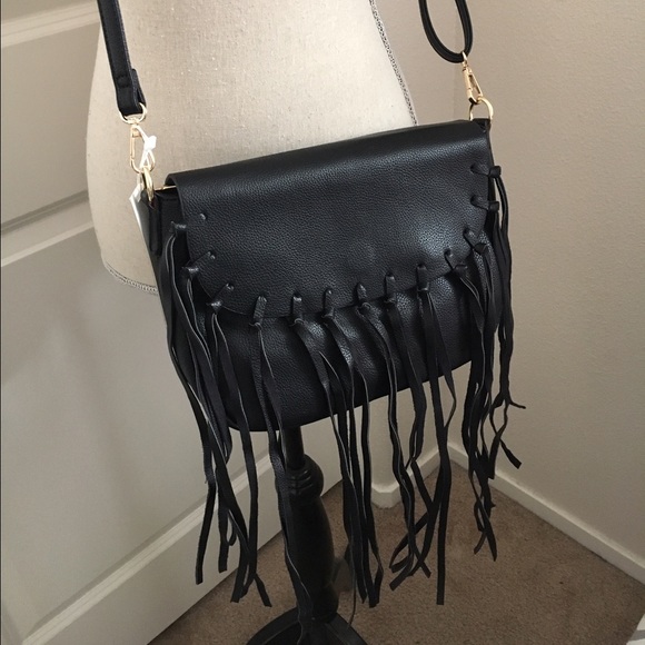 Black fringed crossbody - Picture 2 of 4