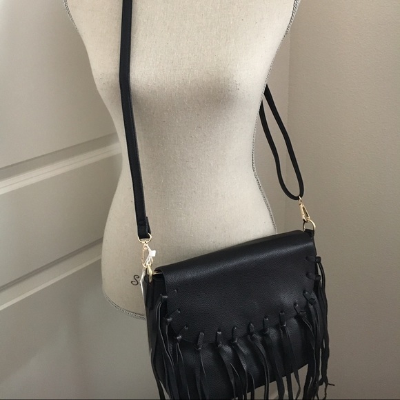 Black fringed crossbody - Picture 3 of 4