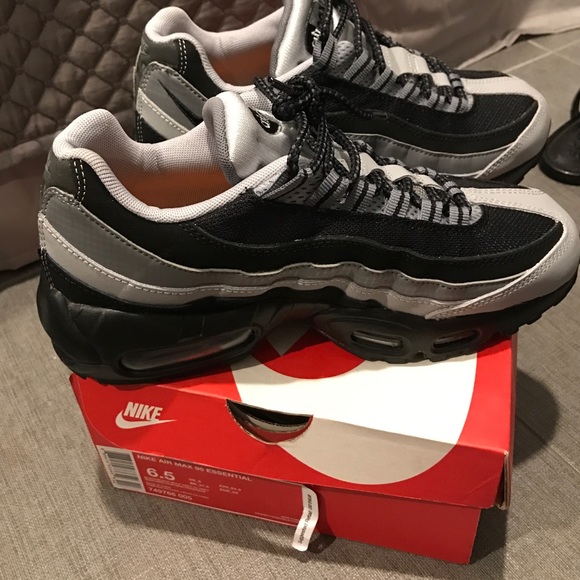 Nike Shoes - Nike air max 95
