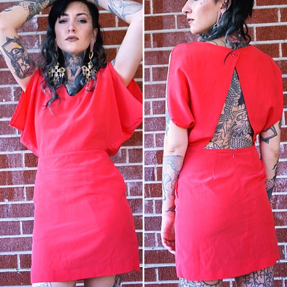 BCBGeneration Dresses & Skirts - BCBG salmon pink dress cape sleeve open back mini