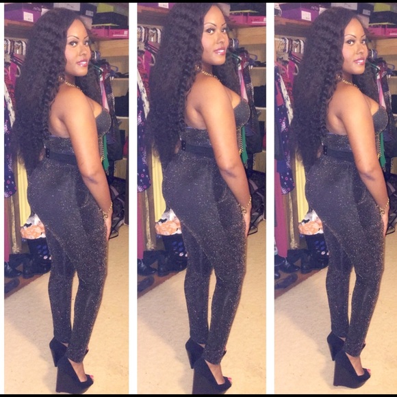 Cute clothes for all my FLYY girls!✨👑👛💋💄👗👠🦋 - Picture 2 of 4