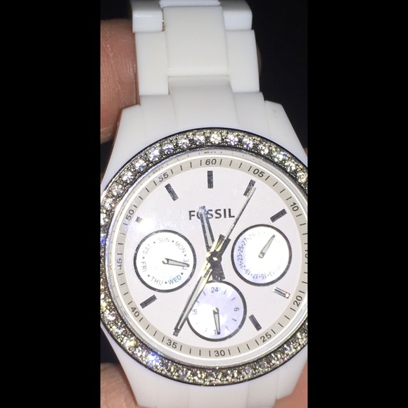 Ladies fossil watch - Picture 2 of 3