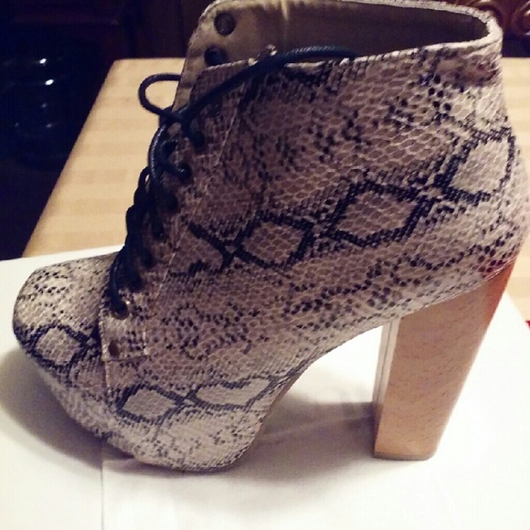 New Edgy Beige Snakeskin booties. - Picture 1 of 3