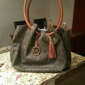 Authentic Michael Kors bag *final price drop*