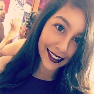 Meet your Posher, Anabel