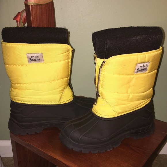 mini boden snow boots