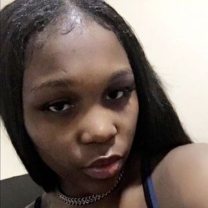 Meet your Posher, Zelle