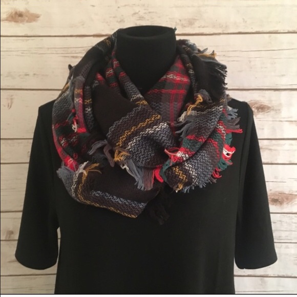 Tartan plaid infinity scarf - Picture 2 of 4