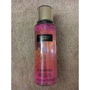 Victoria's Secret Fragrance Mist in Hypnotized