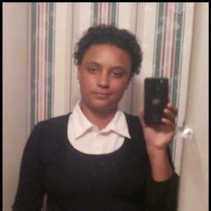 Meet your Posher, Desha