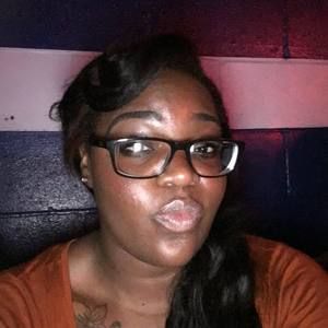 Meet your Posher, Angela