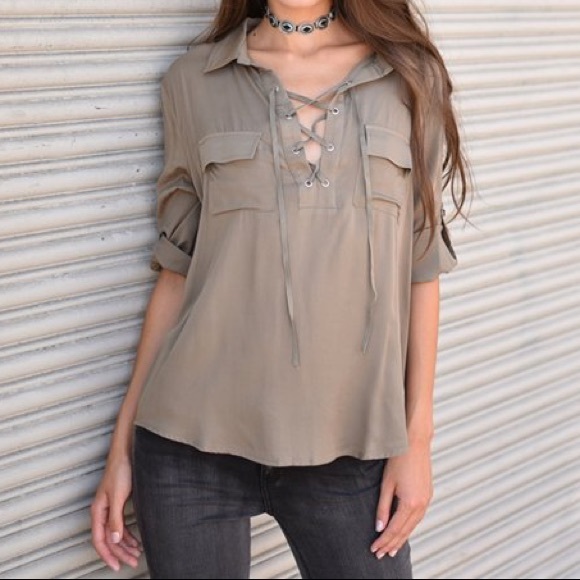 3 for $20 🚨Beige Lace up Top - Picture 4 of 5
