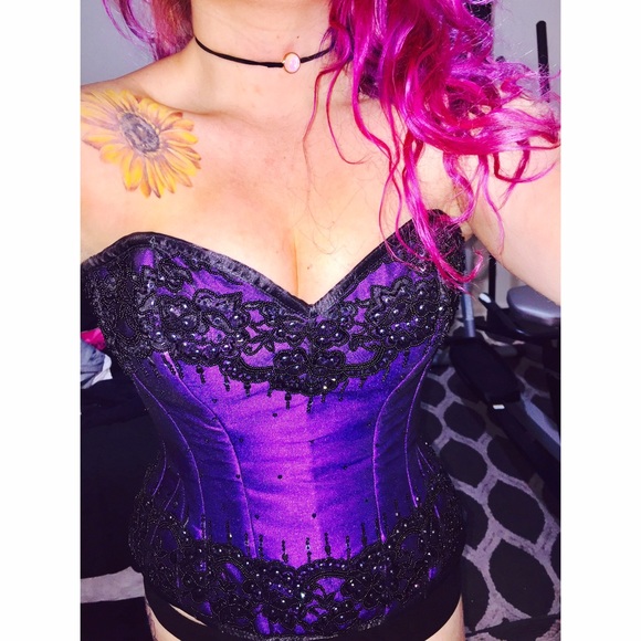 Steel boned corset from sub culture - Picture 1 of 6