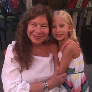 Meet your Posher, Debra