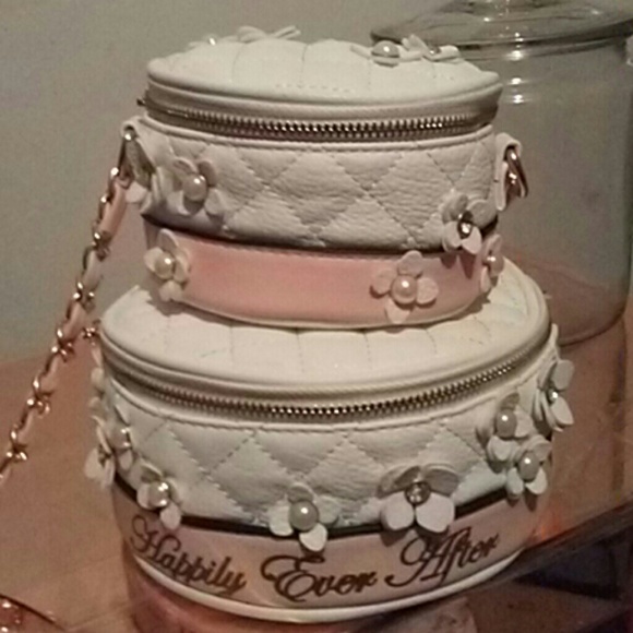 Cake Purse