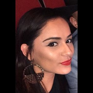 Meet your Posher, Marilyn