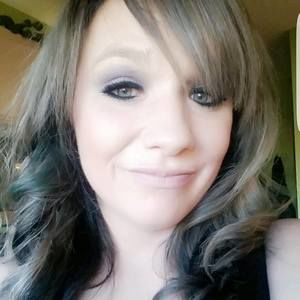 Meet your Posher, Tia