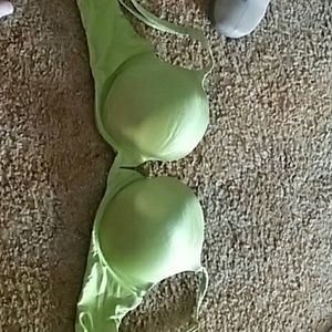 Victoria's Secret Very Sexy Push Up Bra 34DD