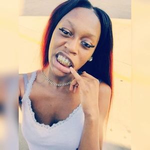 Meet your Posher, Nakeya