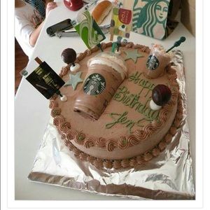 Meet your Posher, Adrianne