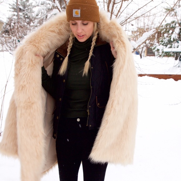 Fur coat (faux)